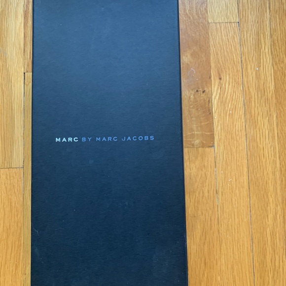 BRAND NEW Marc by Marc Jacobs flats Sz 5 - Picture 2 of 10